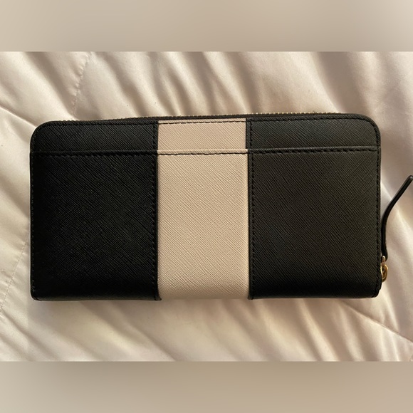 Kate Spade Wallet - Picture 6 of 6